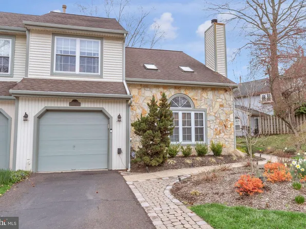 41 Laurel Cir, Newtown, PA 18940