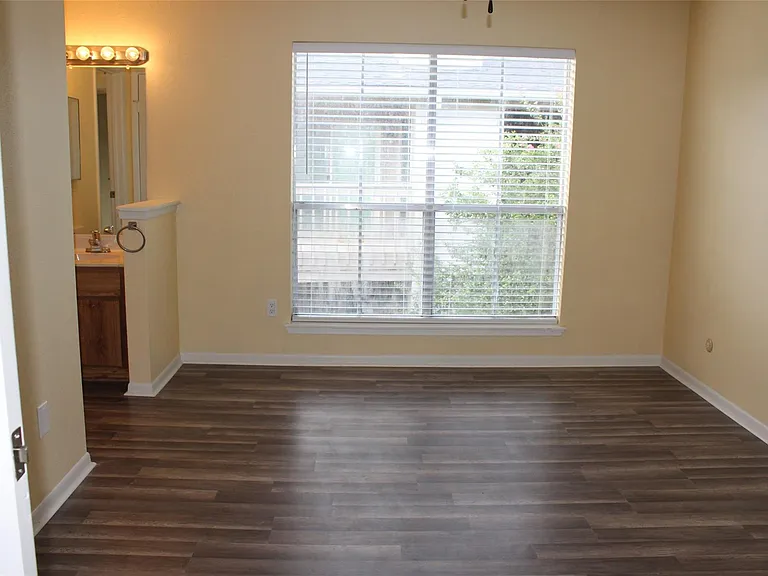 3919 Fairmont Pkwy #200 — Photo 18