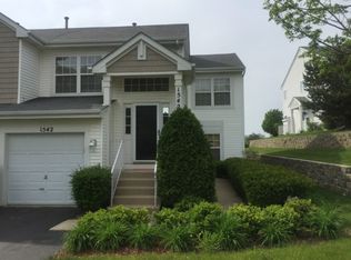 1542 Meadowsedge Ln, Carpentersville, IL 60110