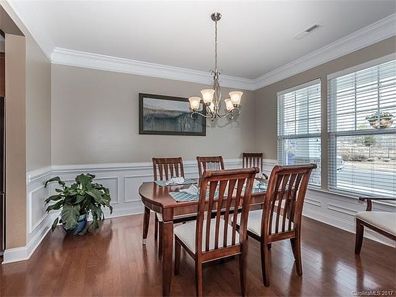 5th image of 4208 Chasebrook Ln