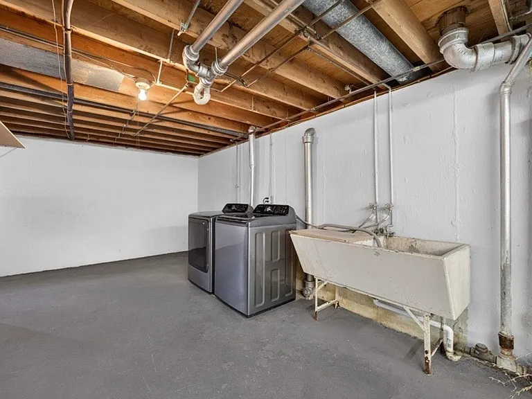 184 Alva St #1L — Photo 9