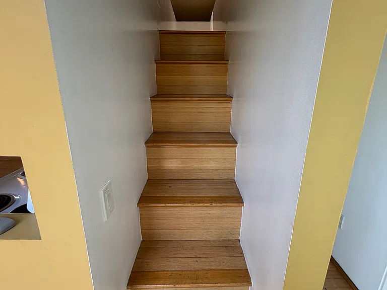 700 N Madison Ave — Photo 23