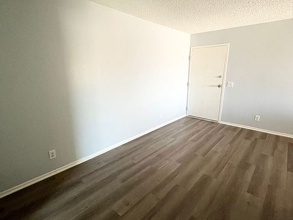 2nd image of 606 Bay View Ave APT 203
