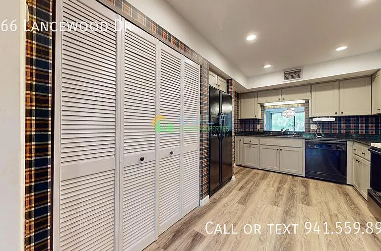 5166 Lancewood Dr — Photo 11