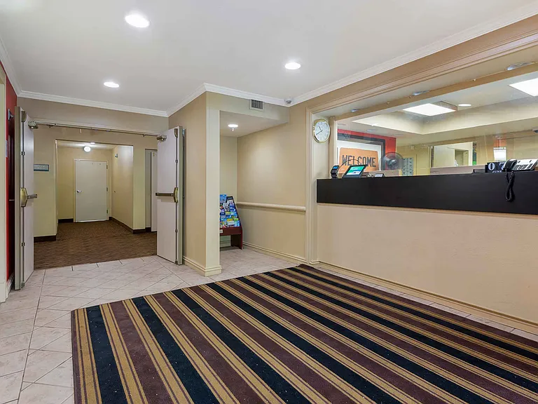 Lobby and Guest Check-in