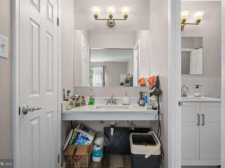 37 Buttonwood Rd — Photo 3