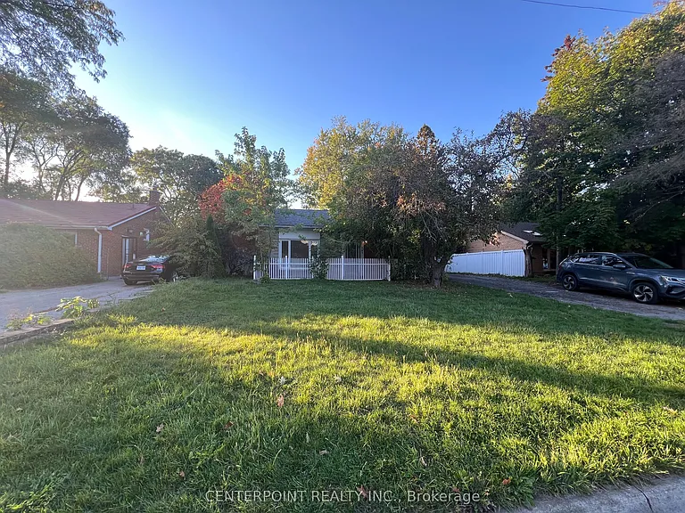 287 Kent Cres — Photo 14