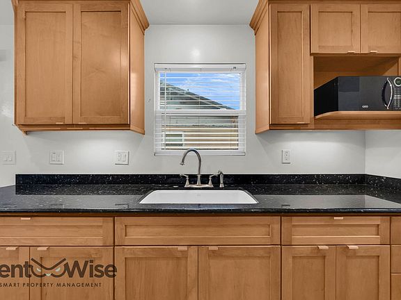 5th image of 2406 Kehoe Ave
