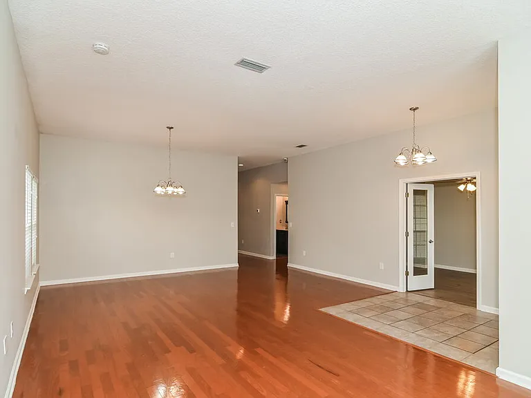1798 Chatham Village Dr — Photo 8