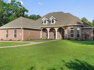 6311 Mossy Oak Dr W, Ocean Springs, MS 39564