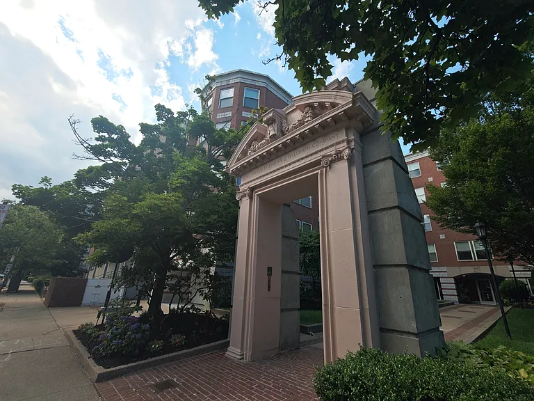 25 Marion St #44 — Photo 19