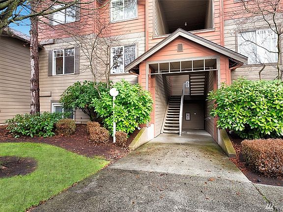 2nd image of 10825 SE 200th St APT A202