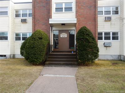 36 Thompson Rd APT B, Manchester, CT, 06040