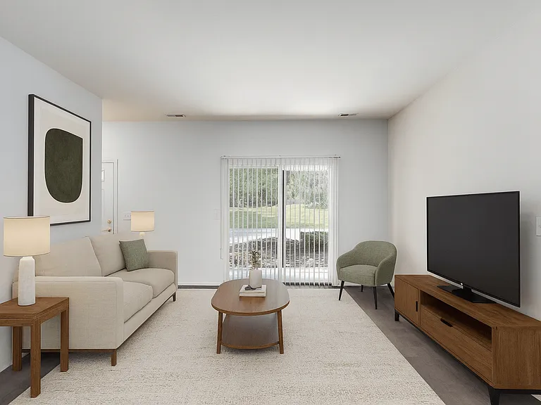 Summerhill Estates Apartments — Photo 2