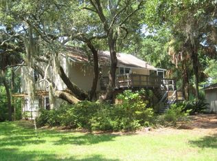 49 Cusabo Rd, St Helena Is, SC 29920