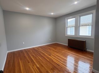 63 Willowbrook Rd, Staten Island, NY 10302