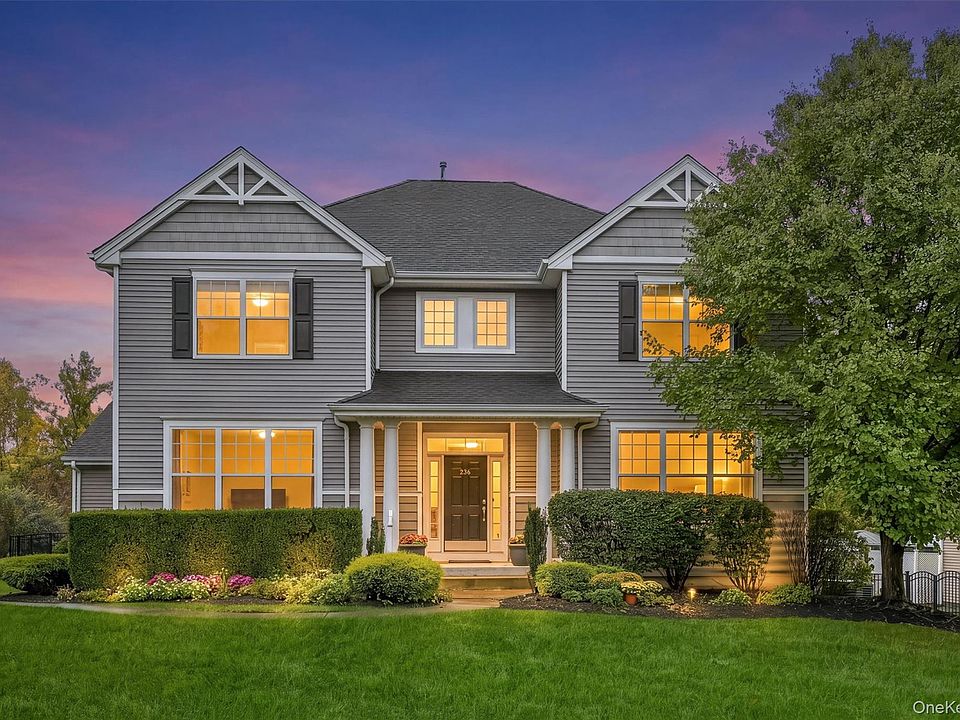 1st image of 236 Buttonwood Way