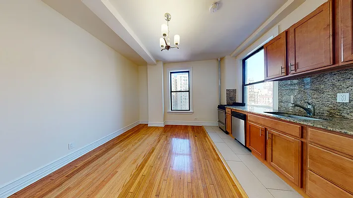 Rented by Bond New York | media 18