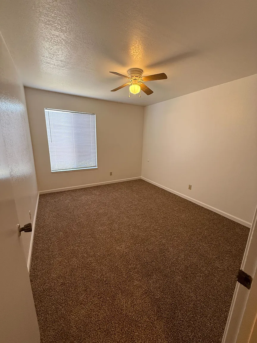 3251 Radcliff Way photo 1