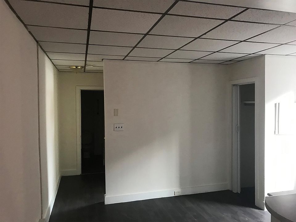 2nd image of 1113 N 9th St Floor 2