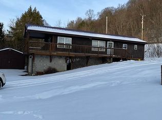 118 Creekside Ln, Wilcox, PA 15870
