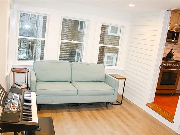 5th image of 24 Desmond Ave #C