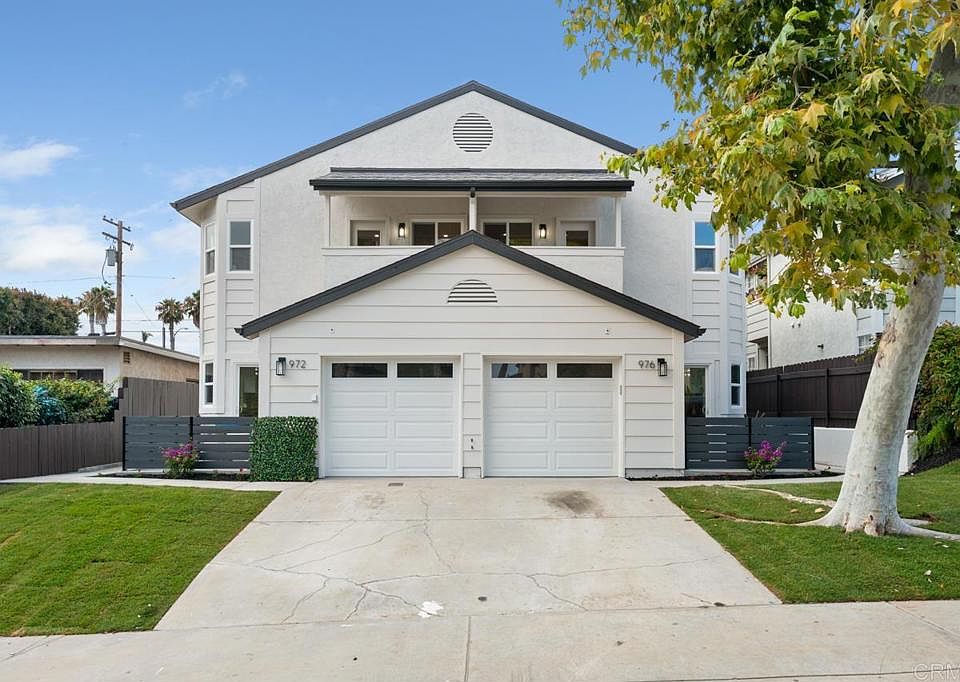 1st image of 972 Sapphire St