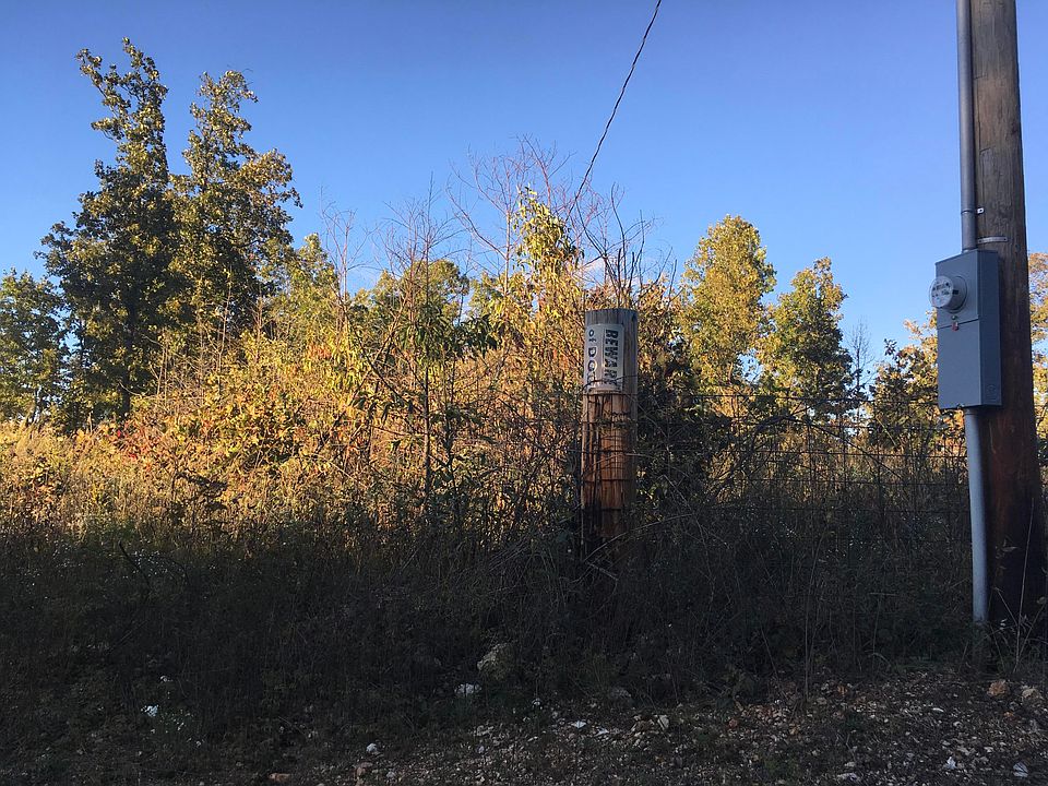 2nd image of 2797 Ralphy Way