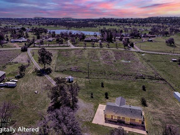 2nd image of 9862 Whalen Road