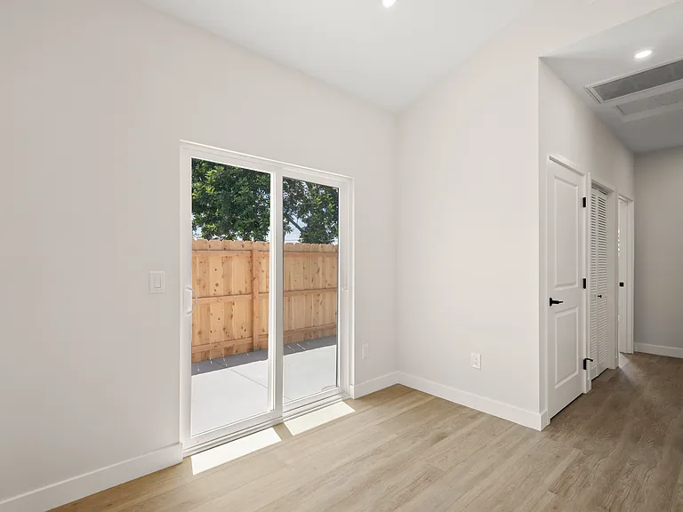 9412 Pike Rd — Photo 6
