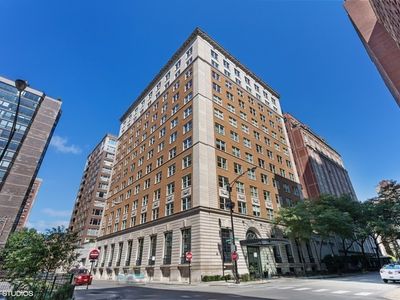 1300 N State Pkwy APT 404, Chicago, IL, 60610