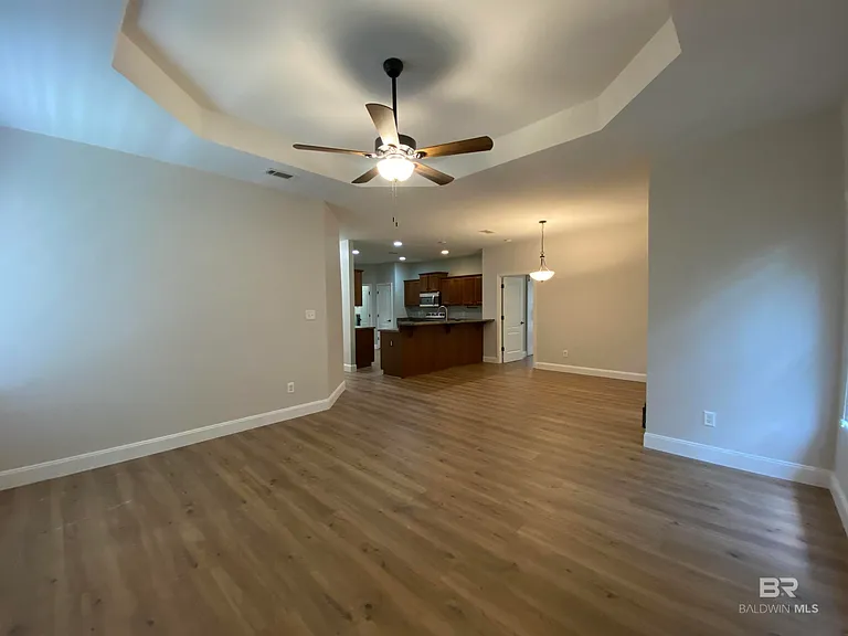24304 Raynagua Blvd — Photo 4
