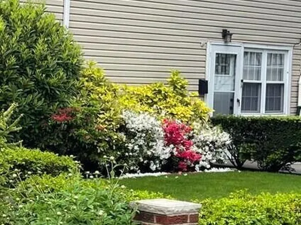 11 Lyman Ave #1, Staten Island, NY 10305