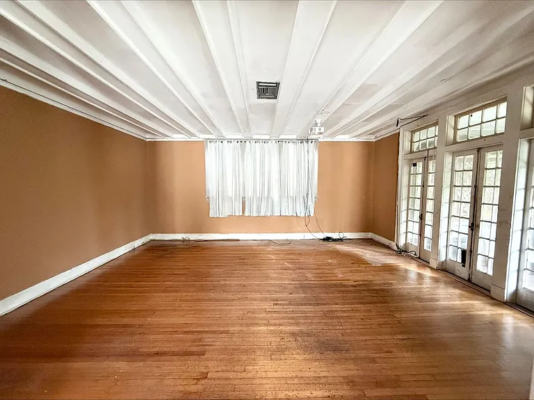 7211 Saint Charles Ave — Photo 5