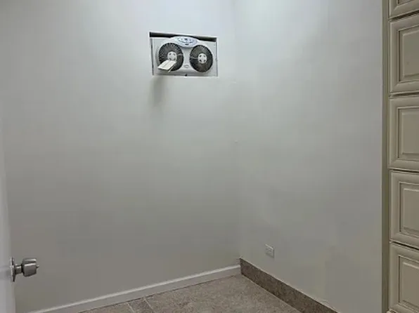 141-05 Northern Boulevard image 9 of 16