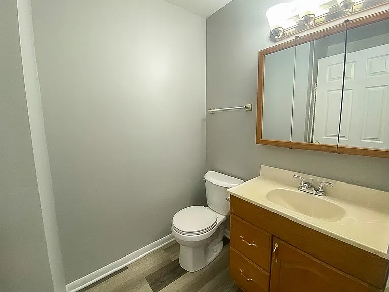 182 Waters Edge Dr #201 — Photo 13