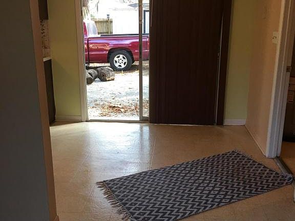 4th image of 405 Willard Ave