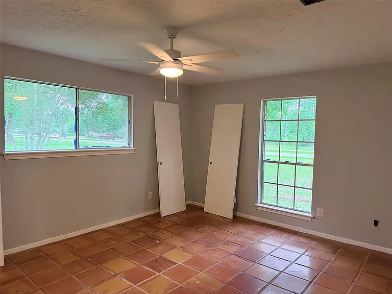 2314 Roman Forest Blvd — Photo 4