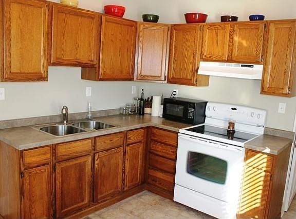 3rd image of 1005 Gohres St