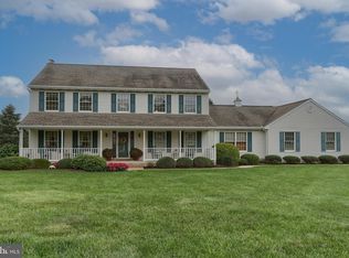 12 N Clearview Dr, Palmyra, PA 17078
