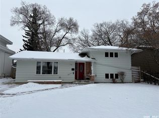 510 Bate CRESCENT, Saskatoon, SK S7H 3A7