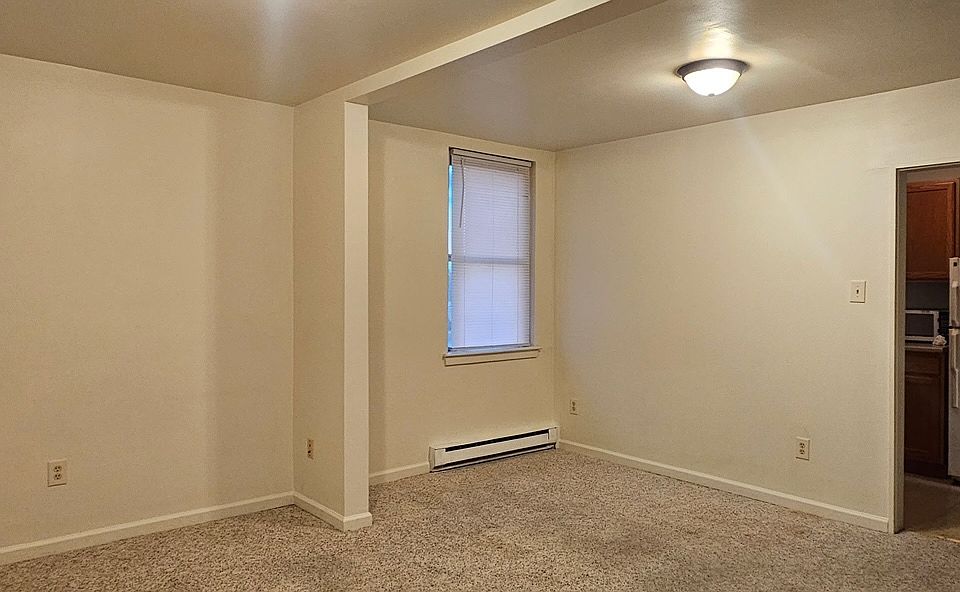 2nd image of 301 W 5th St APT 25