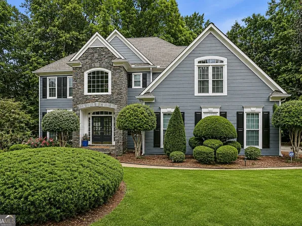 265 Hidden Lake Dr, Fayetteville, GA 30215