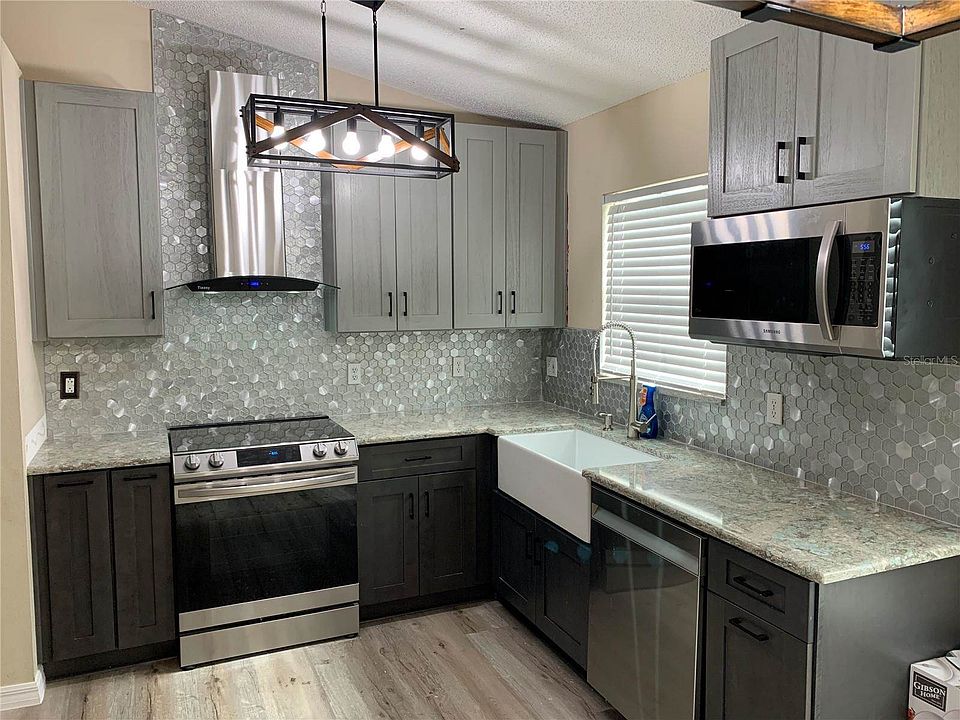 2nd image of 1112 Winding Water Way