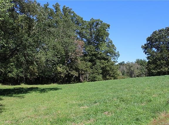 4th image of 160 Almond Branch Dr