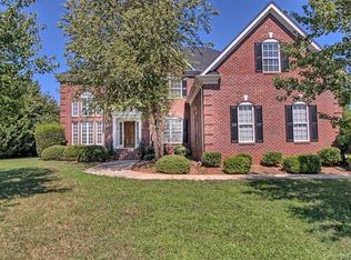 805 Castlestone Ln, Matthews, NC 28104