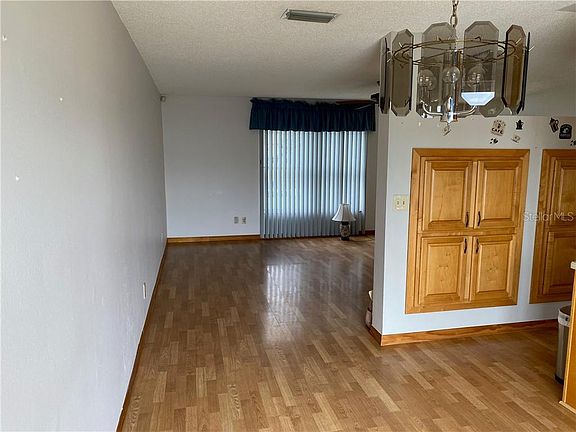 5th image of 2549 Mulberry Dr S