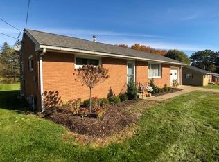 23 Williams Dr, West Middlesex, PA 16159