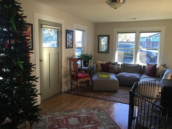 5th image of 1247 Barnum Pl
