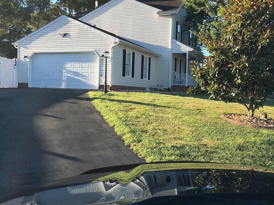 2nd image of 9809 Angell Ct